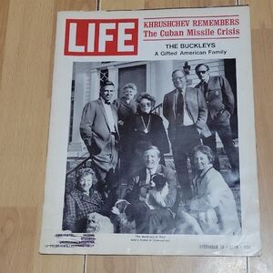 Vintage 1970  LIFE Magazine Cuban  Missile Crisis